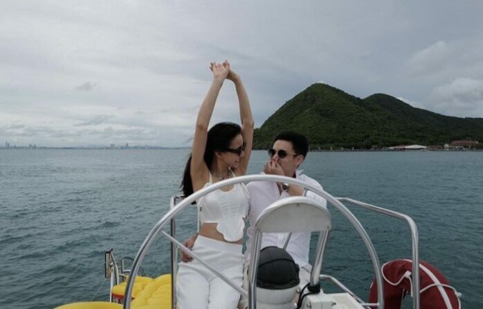 กรีน ควง ธันวา