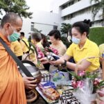 ราชวิทยาลัยจุฬาภรณ์ จัดพิธีทำบุญตักบาตร ถวายเป็นพระราชกุศล