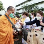 ราชวิทยาลัยจุฬาภรณ์ จัดพิธีทำบุญตักบาตร ถวายเป็นพระราชกุศล