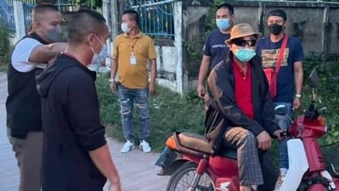 จ่อยิงอดีตครู