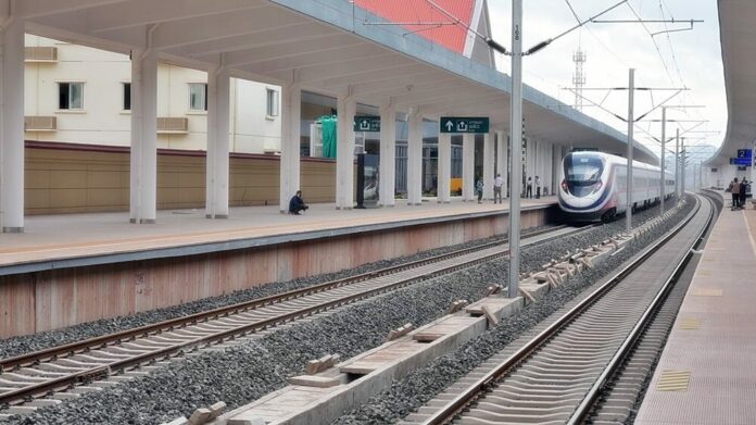 รถไฟลาว-จีนพร้อมแล้ว
