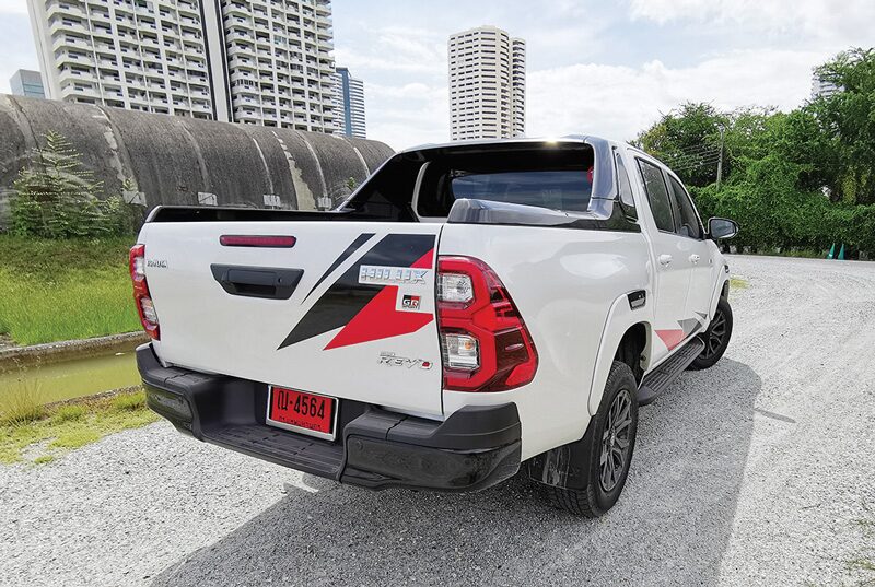 โตโยต้า ไฮลักซ์ รีโว่ GR Sport