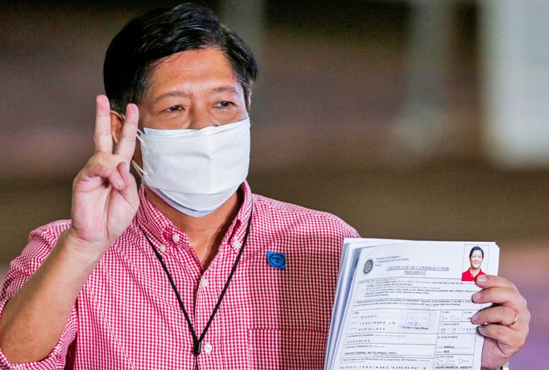 ผู้สมัครชิงเก้าอี้ปธน. “ติดโคเคน” แห่พุ่งเป้าลูกชายเผด็จมาร์กอส