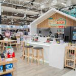 โลตัสจับมือกลุ่มทรู เปิดตัว Smart LivingTECH แห่งแรกในไทย ชูนวัตกรรมโซลูชันบ้านอัจฉริยะและอุปกรณ์ IoT ตอบโจทย์ไลฟ์สไตล์ยุคดิจิทัล