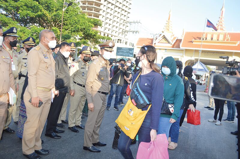 สดจากสนามข่าว