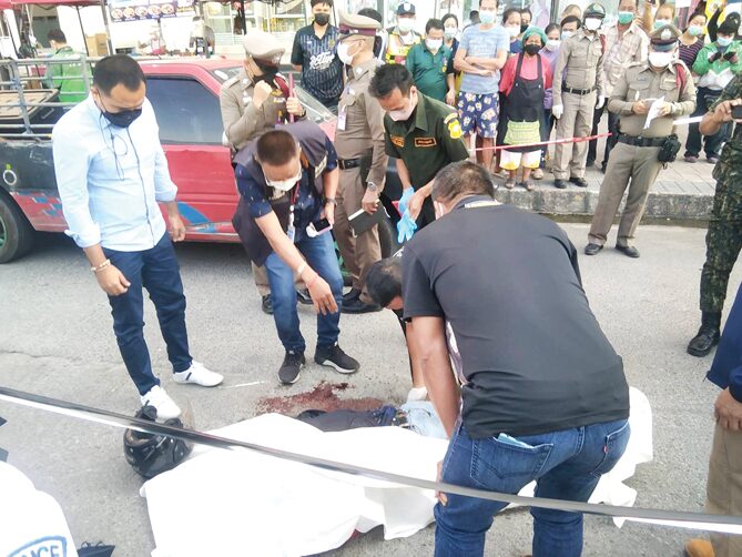 เปิดวงจรปิดนาทีระทึก รปภ.ดวลมีด-ดับโจร! ขวางปล้นแบงก์ปทุม