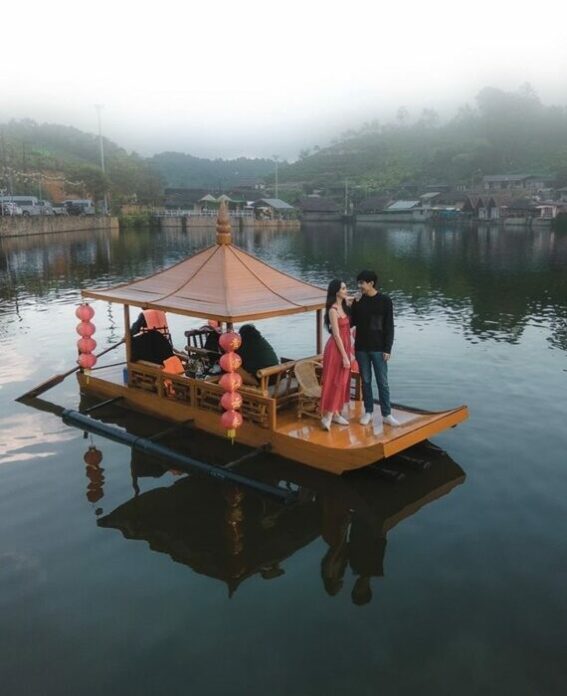 ใหม่ แซว เต๋อ