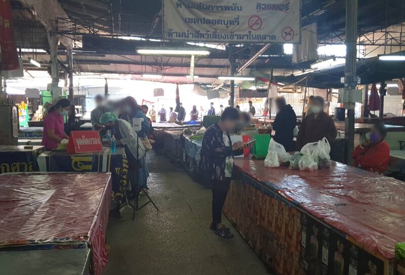 ลำปาง ระส่ำ ประกาศปิดตลาดสดเก๊าจาว กลางเมืองลำปาง หลังพบพ่อค้าแม่ค้าติดโควิดแล้ว 26 ราย