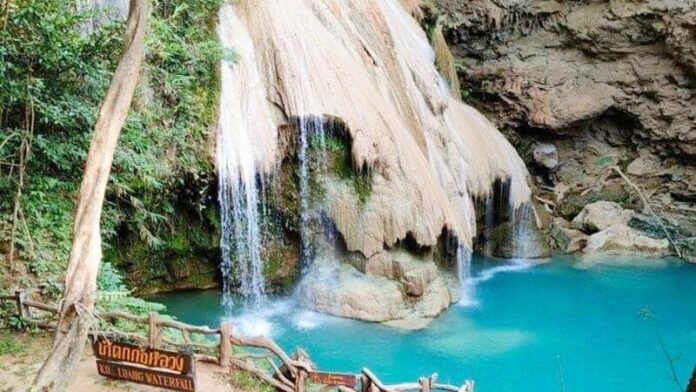 น้ำตกก้อหลวง