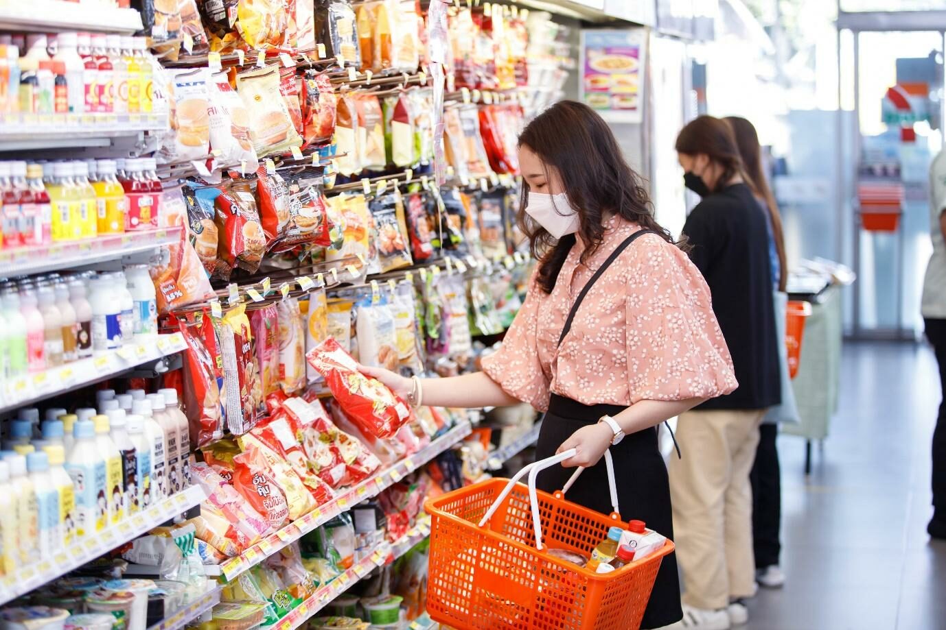 เซเว่นฯ ผนึกกำลังคู่ค้าลดราคาสูงสุด 50% ช่วยคนไทยลดค่าครองชีพช่วงตรุษจีน