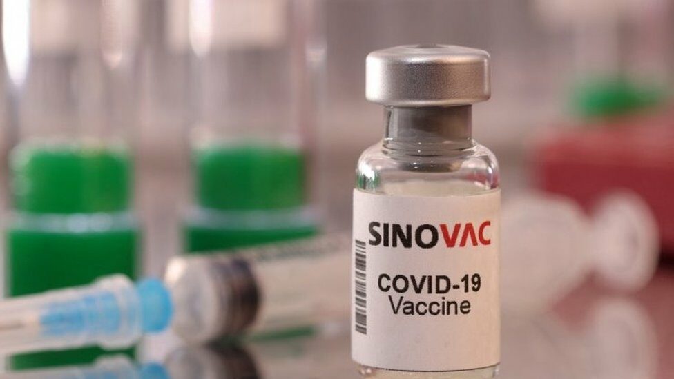 วัคซีนโควิด: ชาติไหนฉีดซิโนแวคให้เด็กเล็กบ้าง สำรวจสถานการณ์ก่อน อย. อนุมัติฉีดซิโนแวคในเด็ก 3 ขวบ