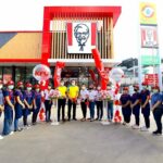 SUSCO ร่วมกับ KFC ฉลองเปิดสาขาใหม่บริหารงานโดย QSA พร้อมให้บริการแล้ววันนี้  ที่ปั๊มน้ำมันซัสโก้ สาขาศรีนครินทร์ 1