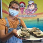 เที่ยวสุราษฎร์ ชวนแวะชิม หอยนางรมสด-ใหญ่ ราคาเบาๆ 'ร้านหอยกะแดะ'