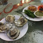 เที่ยวสุราษฎร์ ชวนแวะชิม หอยนางรมสด-ใหญ่ ราคาเบาๆ 'ร้านหอยกะแดะ'