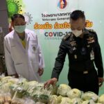 ผอ.อผศ. รับมอบ ผักจากมูลนิธิโครงการหลวง ให้ รพ.ทหารผ่านศึก