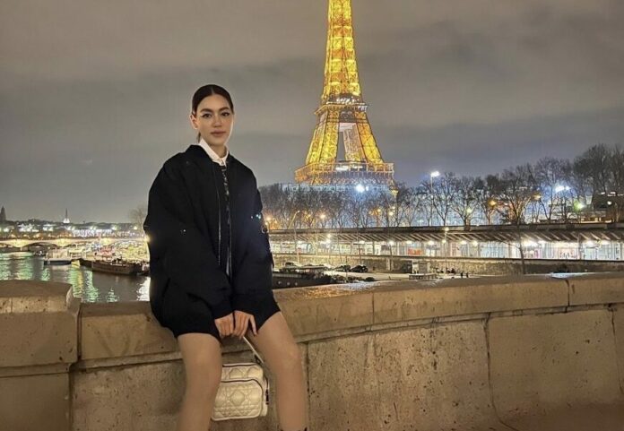 คิมเบอร์ลี่ ปลื้ม บินร่วมงานแฟชั่นที่ฝรั่งเศส