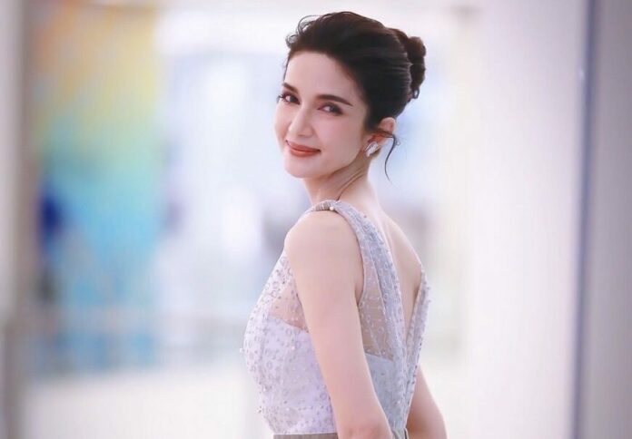 แม่โบว์ สุดกลั้น