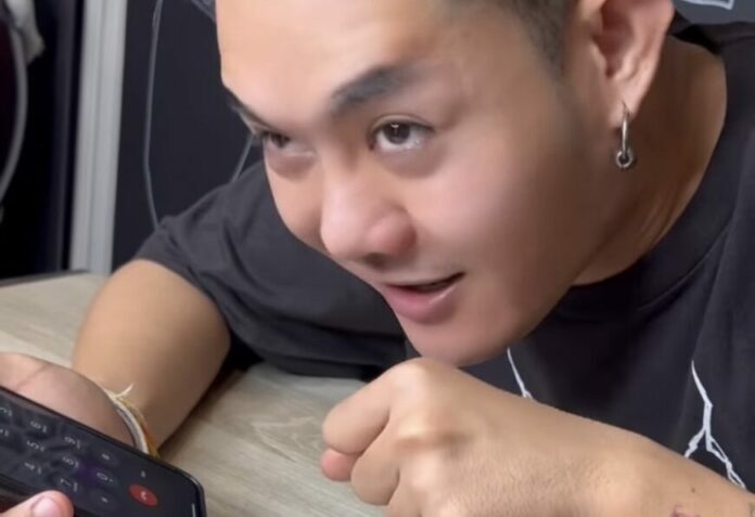 เก่ง ธชย ปะทะคอลเซ็นเตอร์