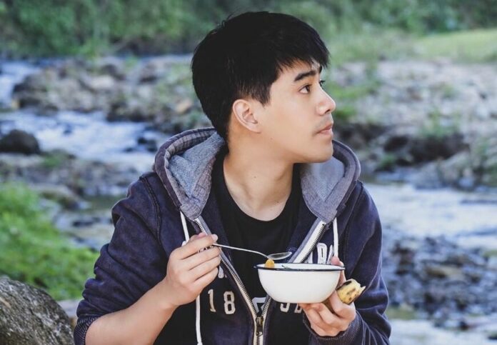 เอ็ม อดุลย์รัศมิ์ พาคุณแม่เข้าไอซียู