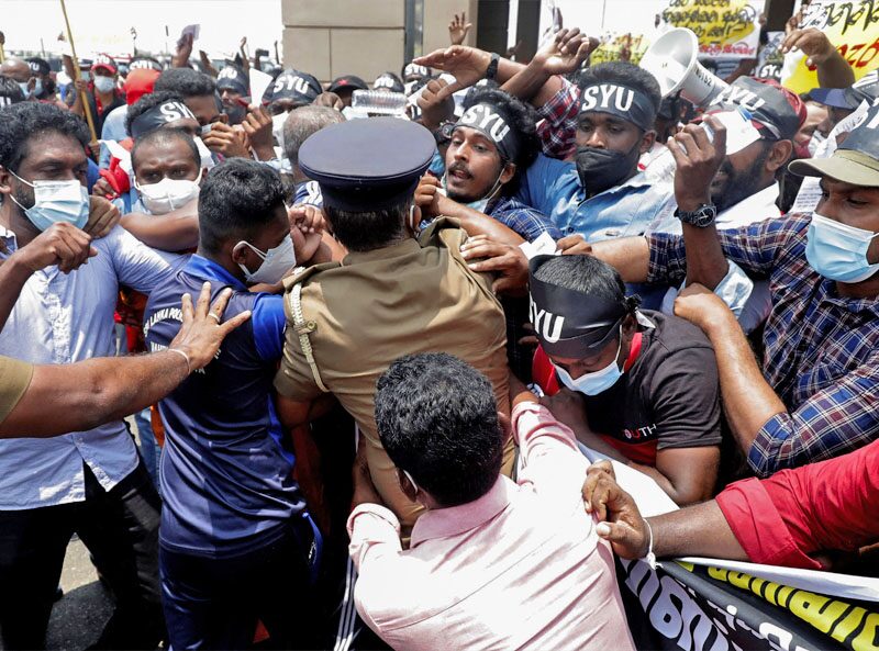 วิกฤตเศรษฐกิจทำขาดแคลนกระดาษ-หมึกพิมพ์!