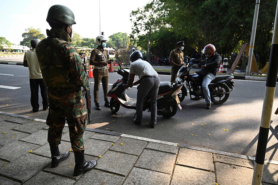 ทหารตำรวจค้นมอเตอร์ไซค์