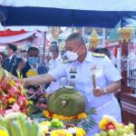 ผบ.ทร. บวงสรวงดวงพระวิญญาณสมเด็จพระเจ้าตากสิน