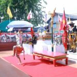 ผบ.ทร. บวงสรวงดวงพระวิญญาณสมเด็จพระเจ้าตากสิน