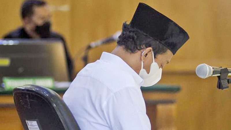 ศาลอินโดฯ “สั่งประหารครู”