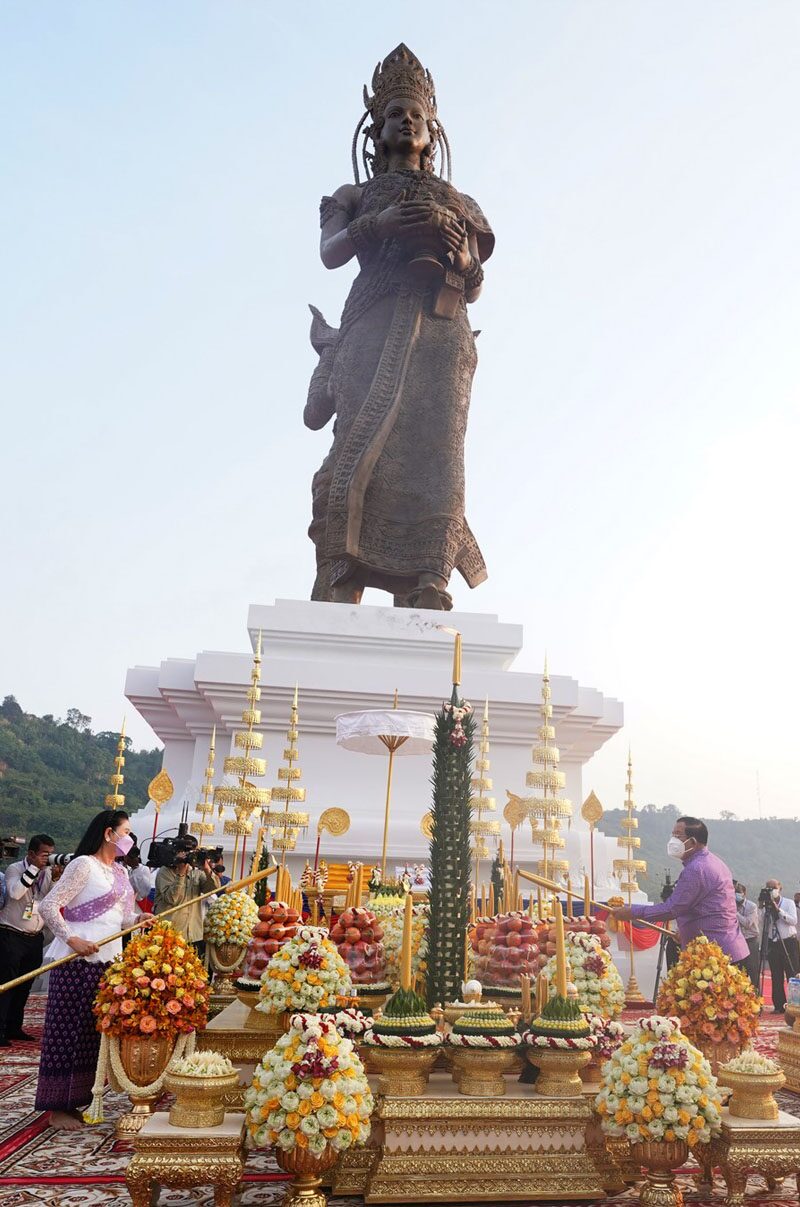 “อาณาจักรฟูนันโบราณ” สูง 21 เมตร-หนัก 60 ตัน