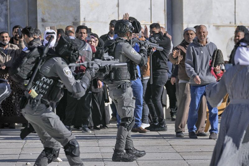 Israeli-Jewish Police 'Clashing Out'
