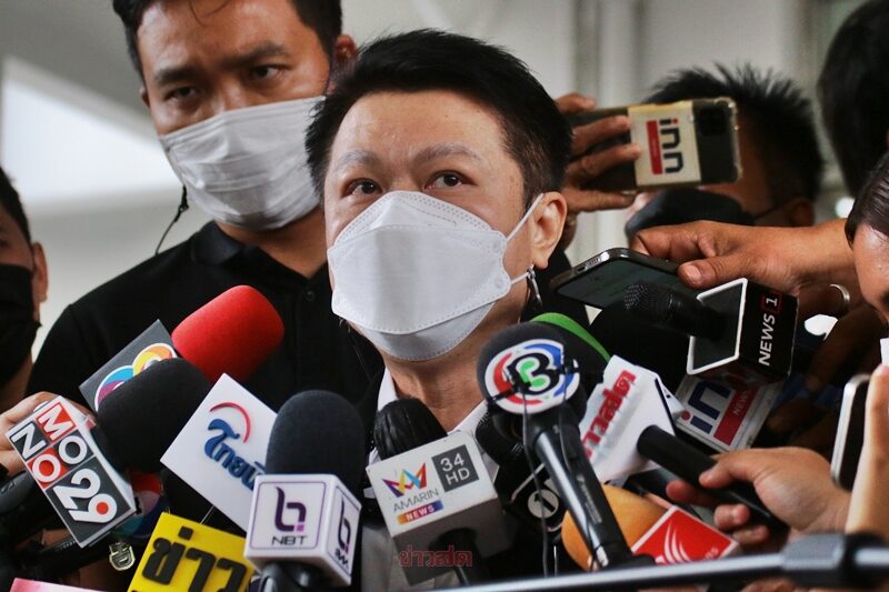 นายพรศักดิ์ วิภาสอาภานนท์ ทนายความของ แซน วิศาพัช มโนมัยรัตน์