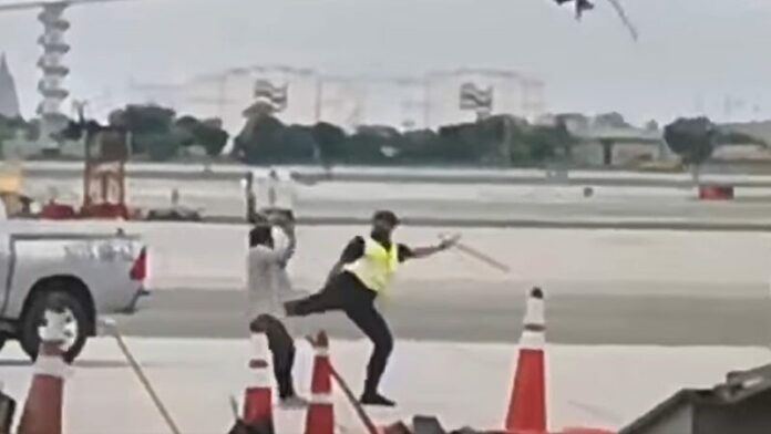หนี