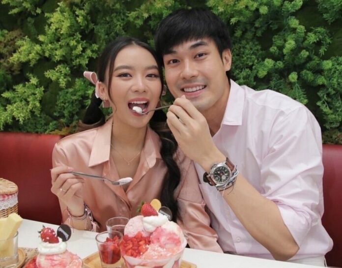 แพรวา มูฟออน