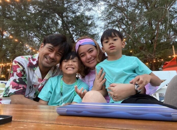 หนุ่ม อรรถพร ขึ้นศาลครั้งแรก