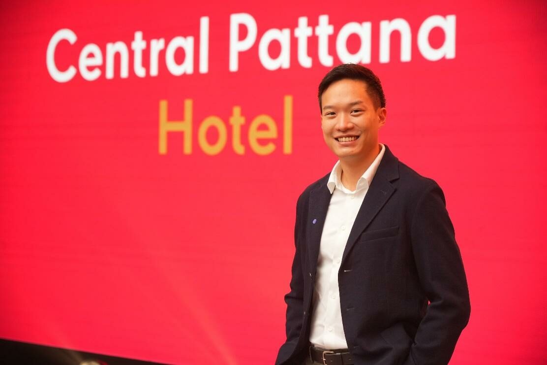 นายภูมิ จิราธิวัฒน์ Head of Hotel Property