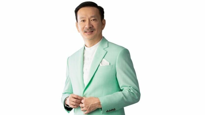 นายชัยวัฒน์ โควาวิสารัช