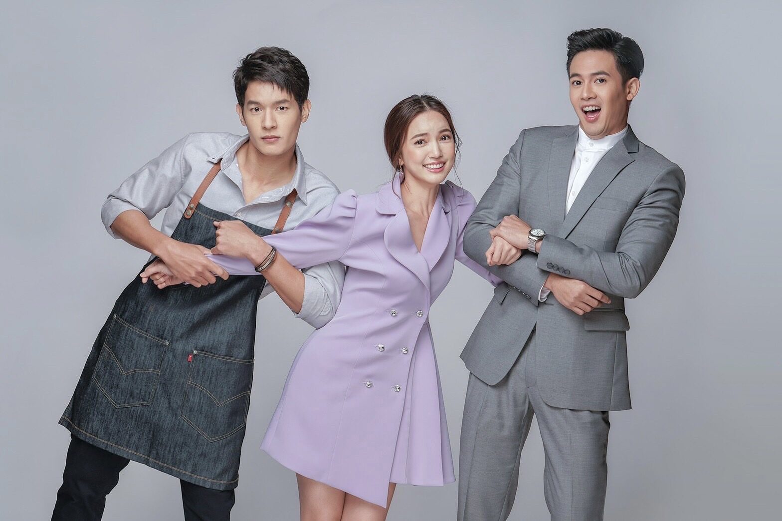 Aom Sky Embrace Earth