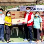 น้ำใจคนไทย! 'ฟาร์มเฮ้าส์' มอบขนมปัง ผู้ประสบเพลิงไหม้ ชุมชนบ่อนไก่