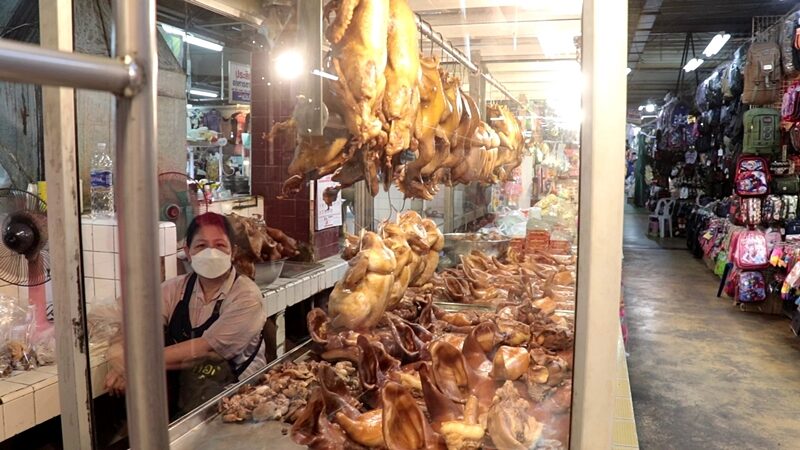 หัวหมูต้ม ขึ้นราคาสูง 1 เท่าตัว พ่อค้า เผย ราคาต้นทุนทั้งการขนส่ง-ค่าแรงขึ้น 75 เปอร์เซ็นต์