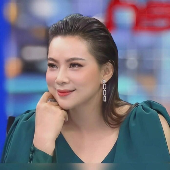 02 เข้าเต็มๆ