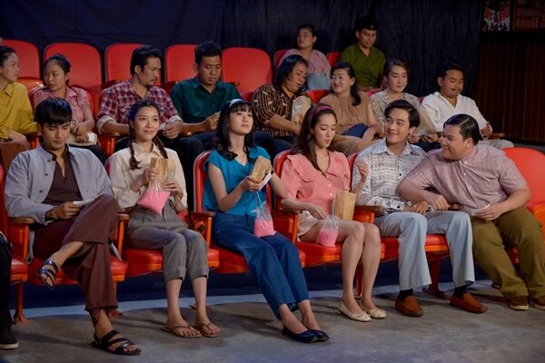 อ้อมฟ้าโอบดิน
