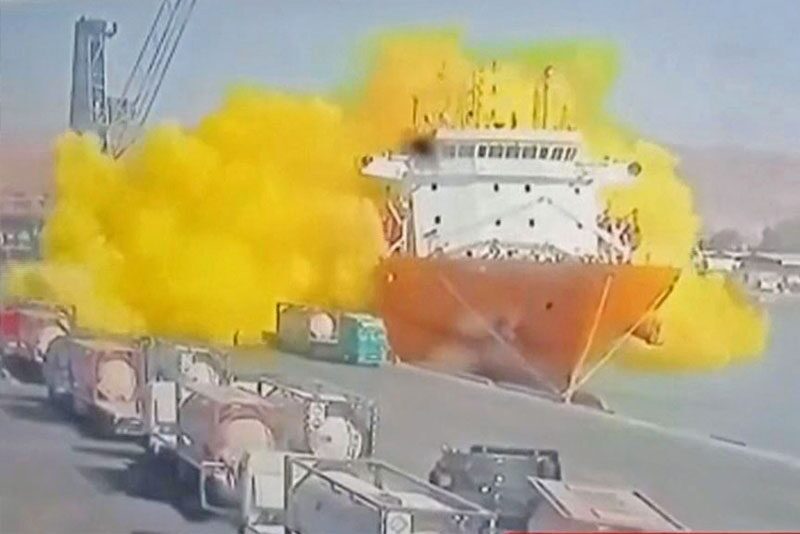 “ก๊าซคลอรีนรั่วไหล” ควันเหลืองเต็มท่าเรือ-ดับเจ็บเกิน 260 คน!