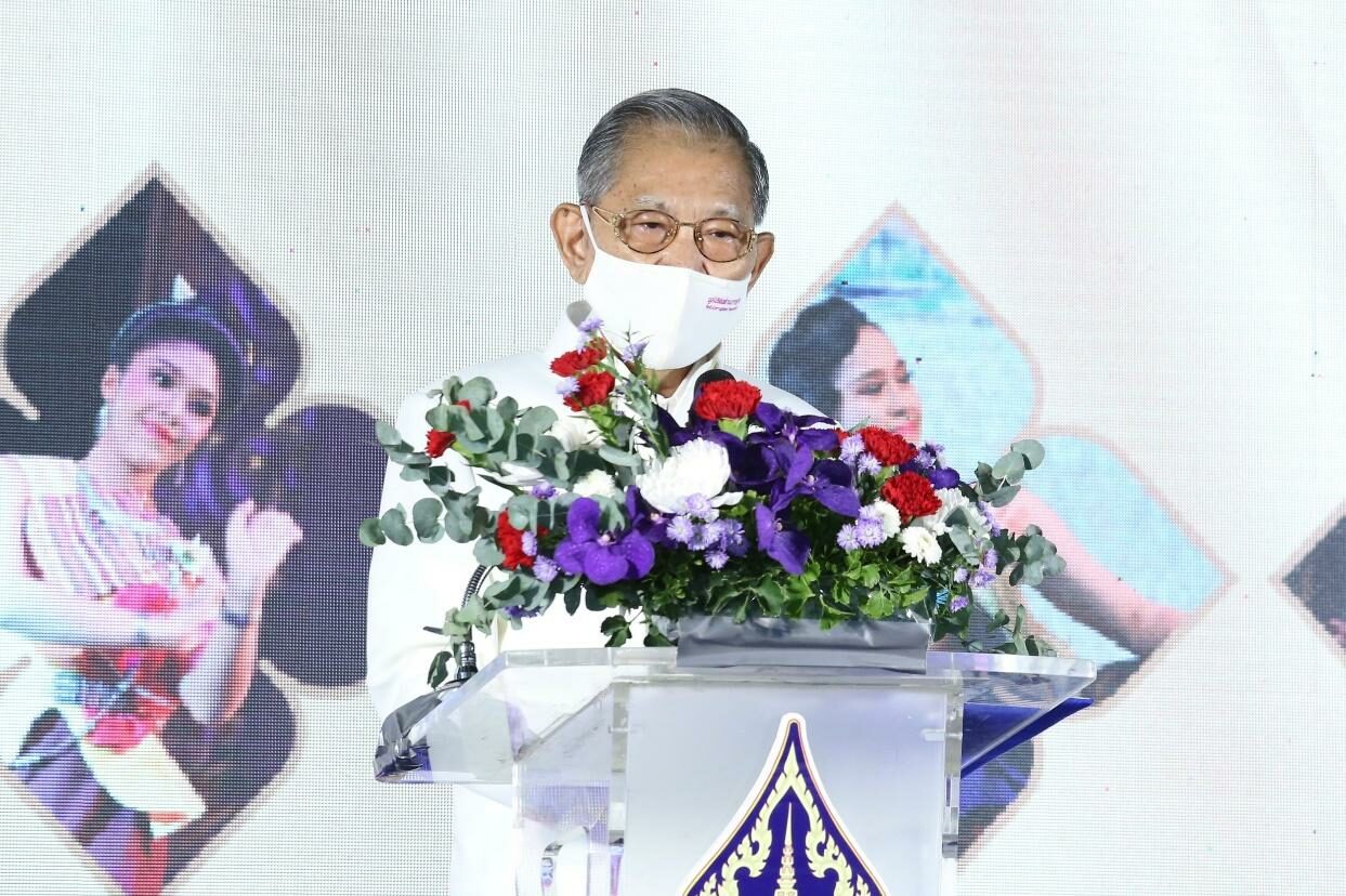 ศาสตราจารย์พิเศษ วิชา มหาคุณ ประธานกรรมการมูลนิธิต่อต้านการทุจริต