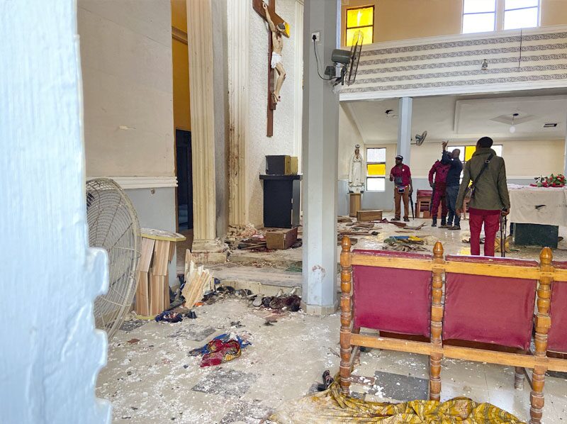Gunmen attack a Nigerian church
