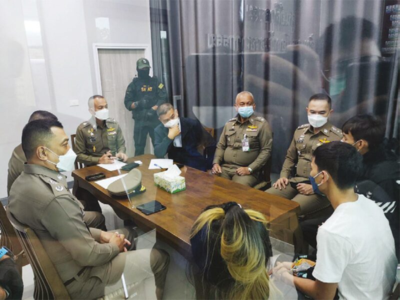 สดจากสนามข่าว - ย้อนนาทีจับกู้ภัยยาบ้า รถกู้ชีพขน 2.4 ล้านเม็ด ซิ่งหนี-ล่าข้าม4จังหวัด