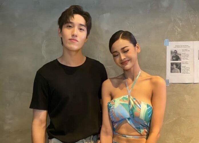 ต่อ ธนภพ ชมเปาะ