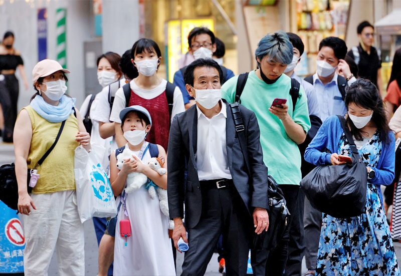 เยอะทุบสถิติ “ญี่ปุ่น” ป่วยเกินแสนคน 5 วันต่อเนื่อง