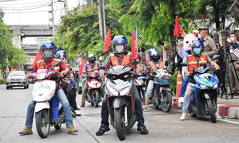 สร้างความปลอดภัยบนทางม้าลาย