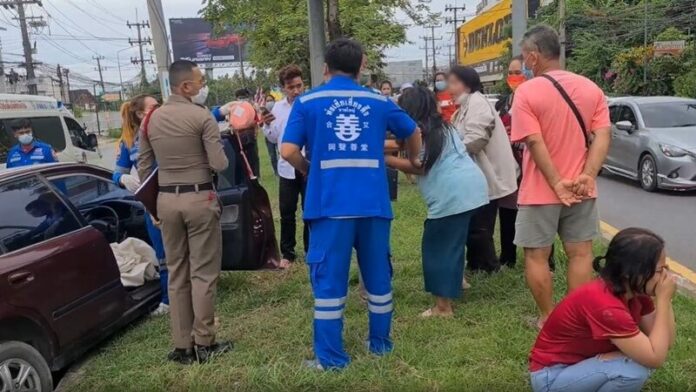 ทรุด