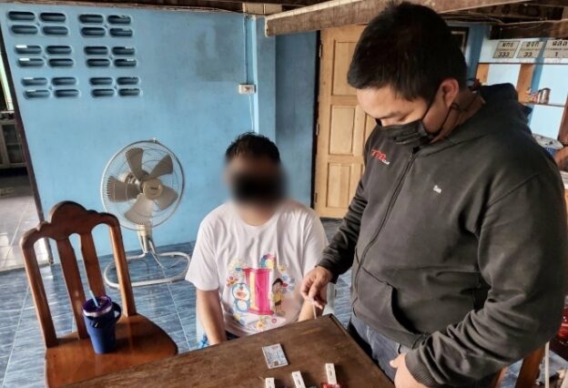 รวบแล้ว 'เอก สวนผัก' พร้อมปืนบีบีกัน ขู่ 3 สาวพีอาร์ อ้างแค่ต้องการให้ตกใจ เปิดปมเดือด แฉประวัติ